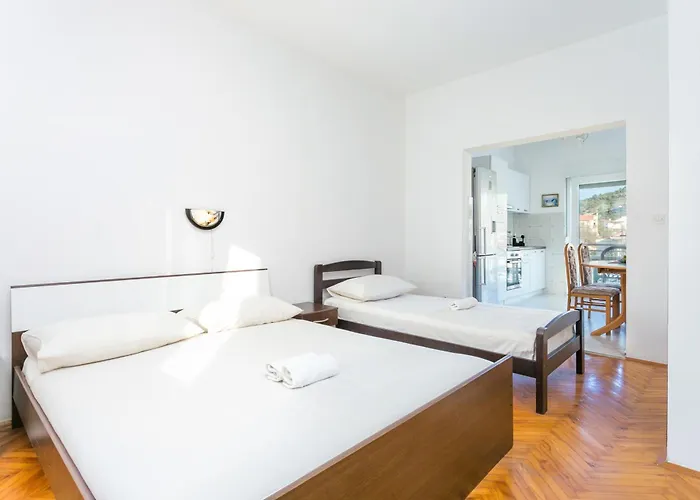 アパート With Parking Space Marina, Trogir - 1093 *
