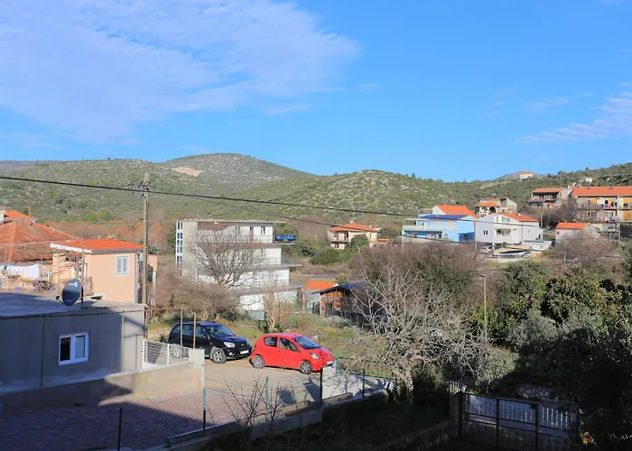 アパート With Parking Space Marina, Trogir - 1093 マリナ